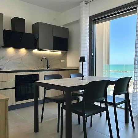 Beachfront In Pesaro-marken 55364