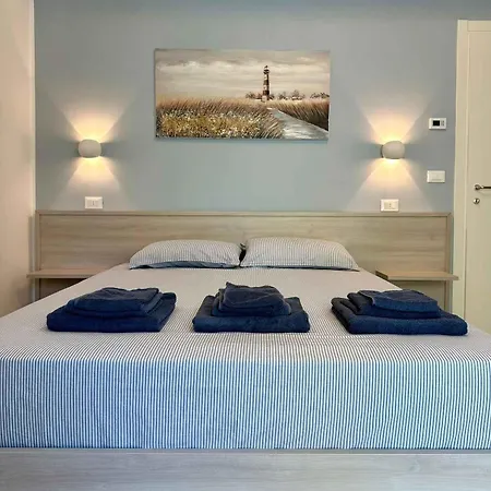 Beachfront In Pesaro-marken 55364